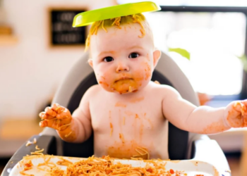 starting solids to baby