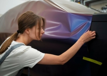 Vinyl Wrap a Vehicle