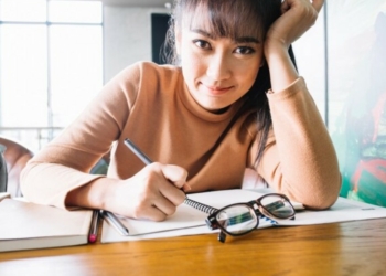 problem and solution essay topics