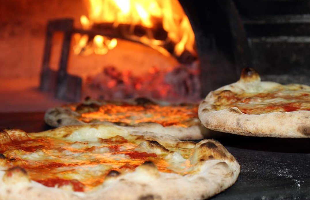 two-pizza rule