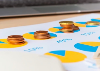 Axis Max Life Insurance branding