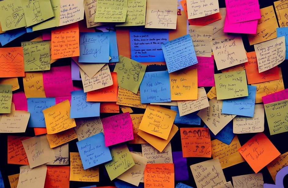 3M headquarters or products like Post-it Notes