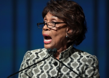 elizabeth warren maxine waters sec trump cryptocurrency