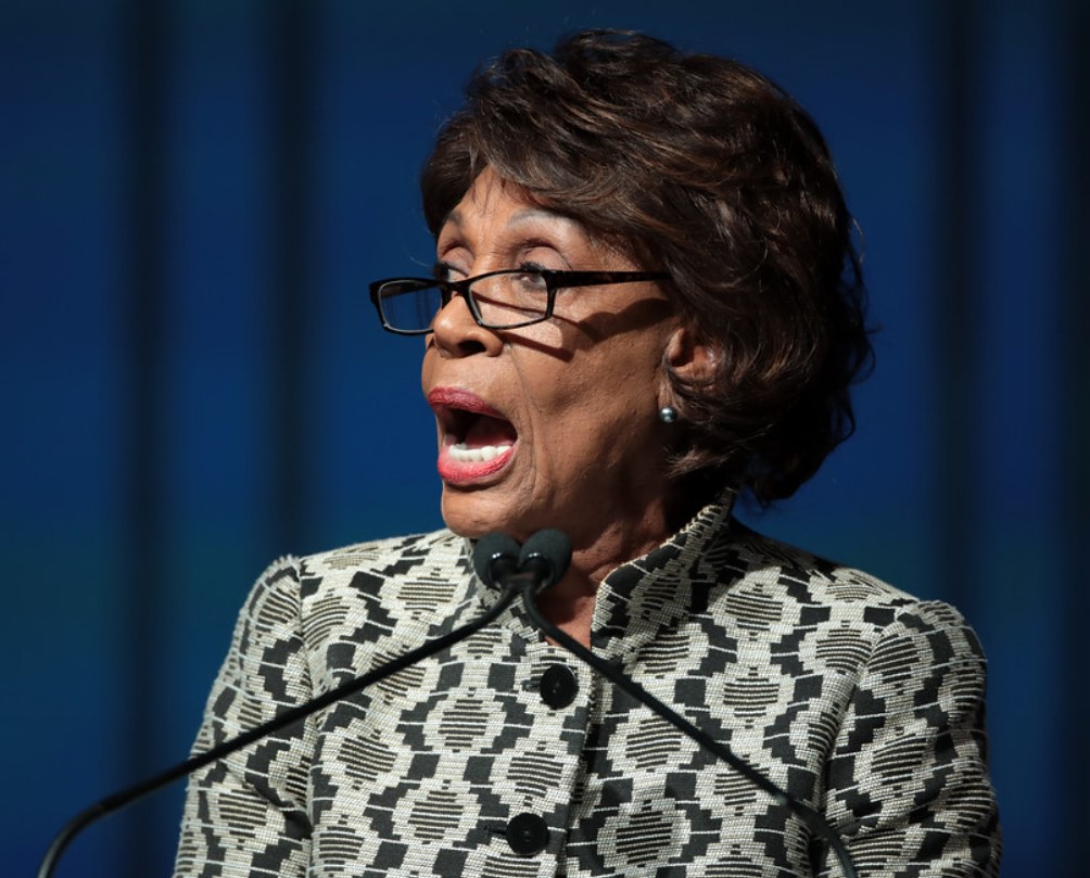 elizabeth warren maxine waters sec trump cryptocurrency