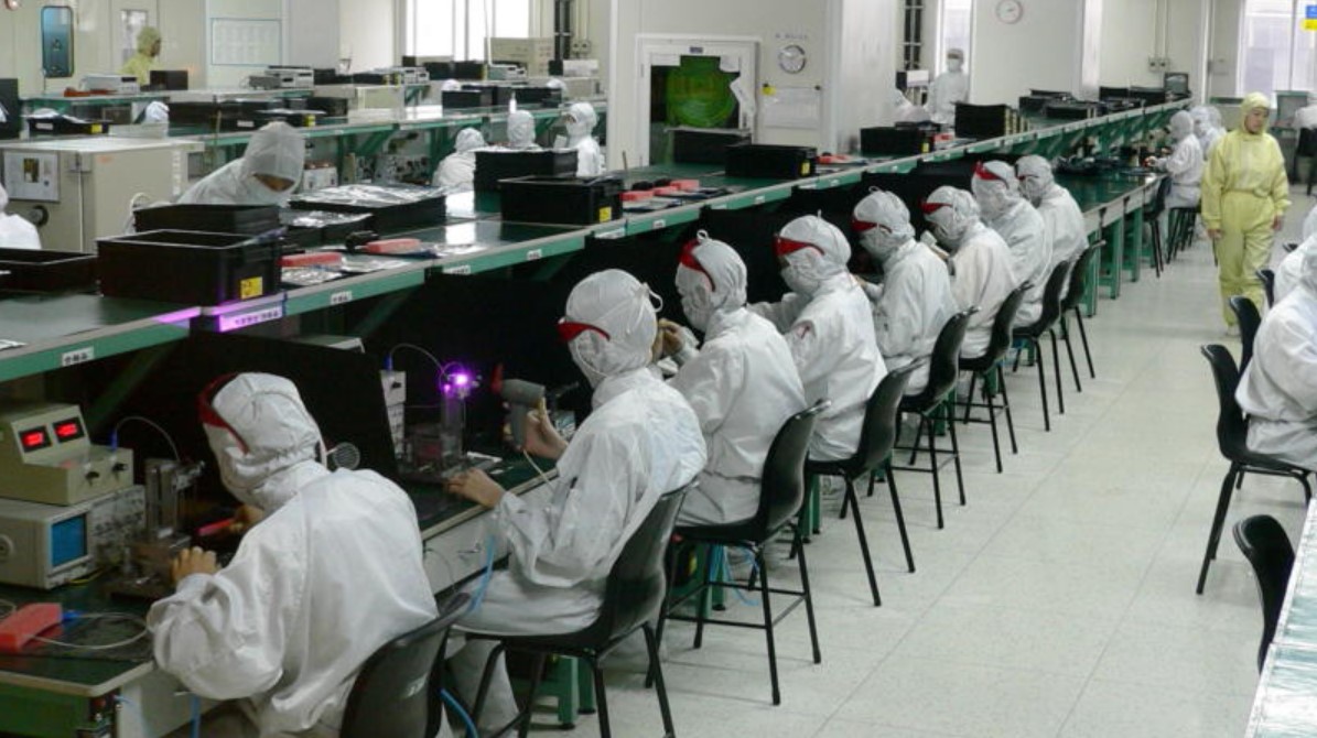 iPhone assembly line in India