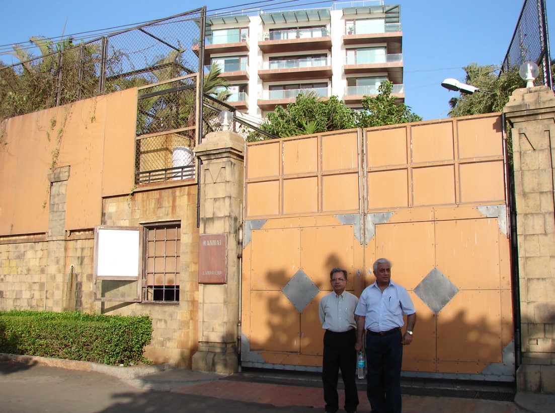 shah rukh khan mannat bungalow renovation mumbai