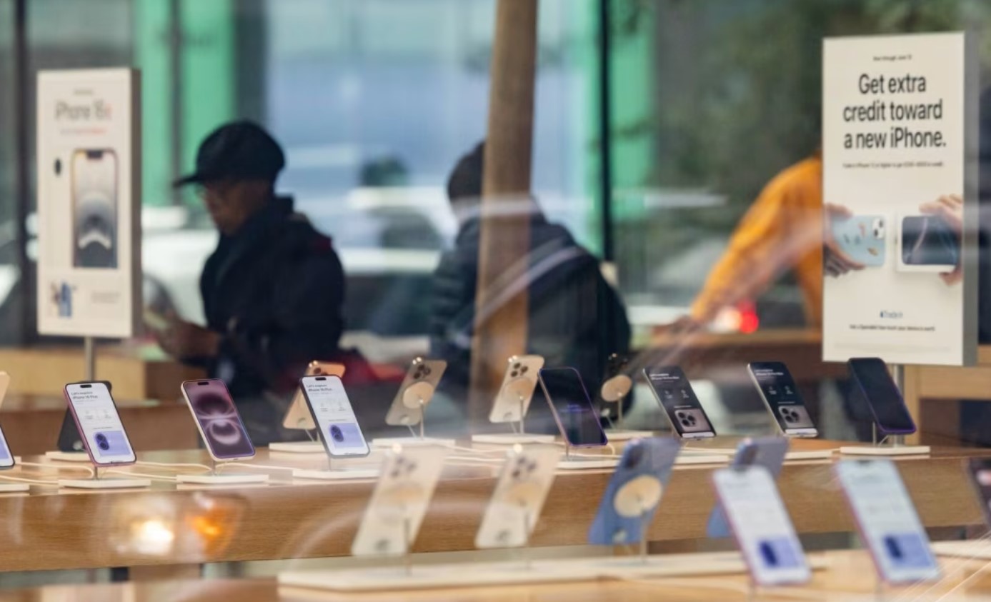 apple iphone 16 june 2025 earnings